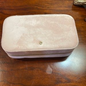 Travel jewelry box